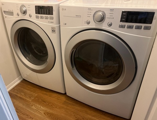 washer + dryer.jpg