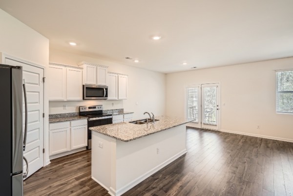 1936 Waycross Lane - Print Quality - 011 - 15 Kitchen.jpg