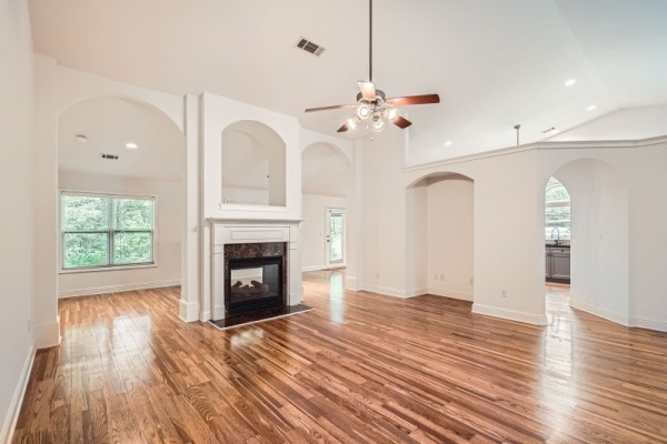 1873 Jameson Cir NE Lot 2 - Web Quality - 008 - 12 Living Room.jpg