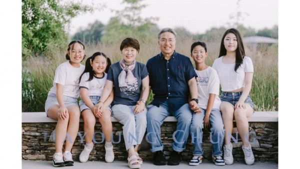 Hayoungchungphoto-FamilyPortrait-summer2025-2.jpg