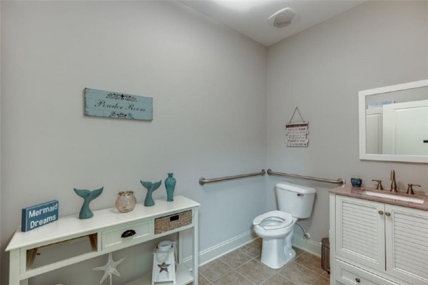 Restroom.jpg