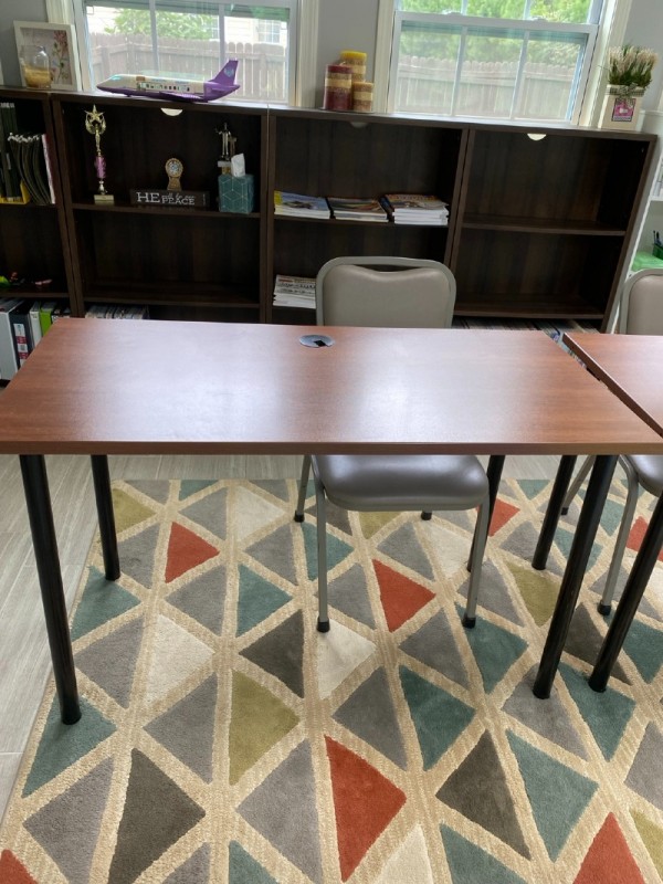 desk.jpg