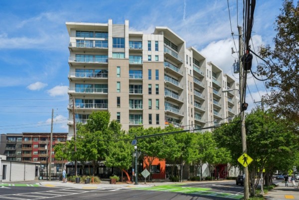 4-web-or-mls-Howell Mill Rd 307-2204-004.jpg