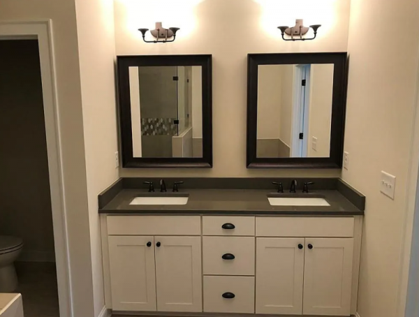 V2 MASTER BATHROOM 1.png