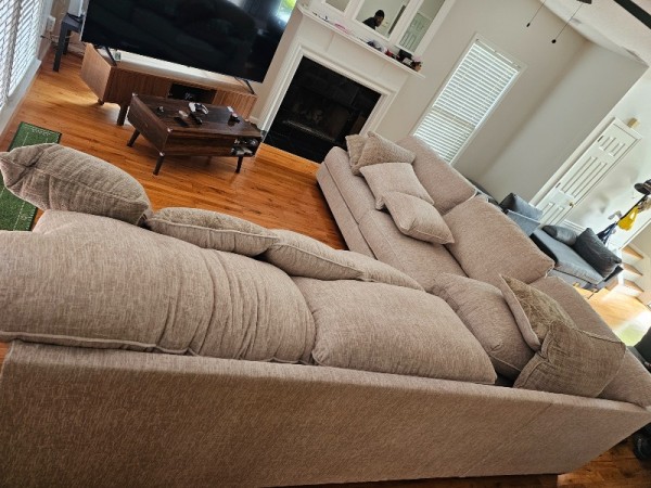 Sofa.jpg