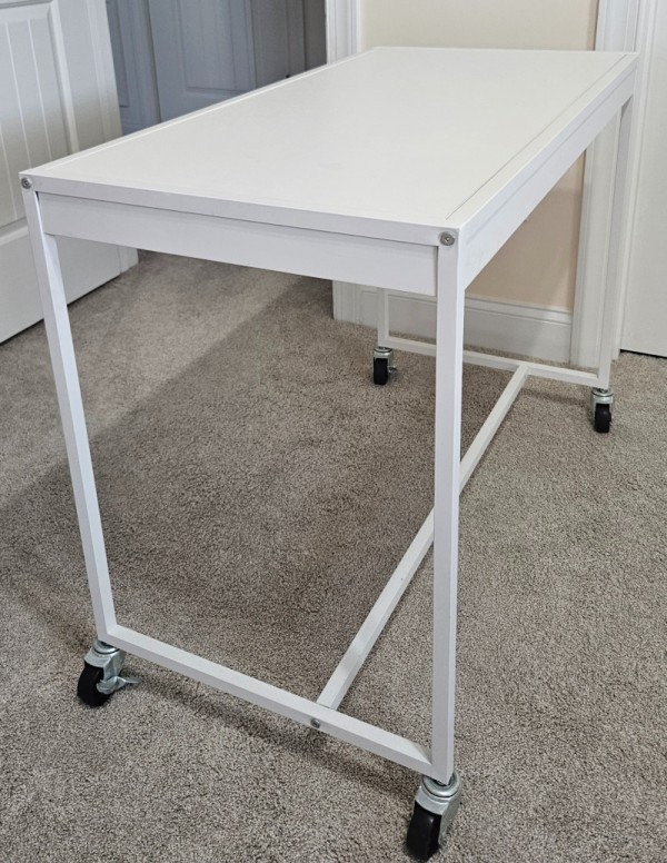 mobile computer desk 2.jpg