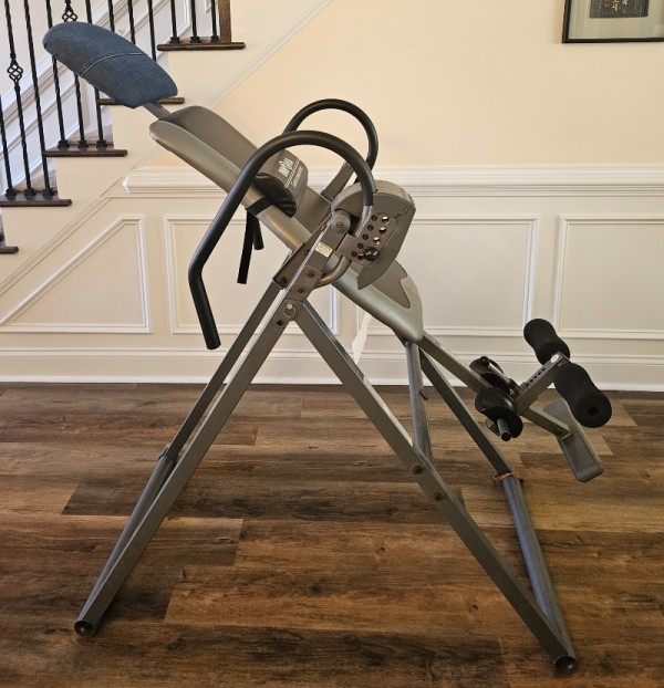 Innova Inversion Table 꺼꾸리 2.jpg