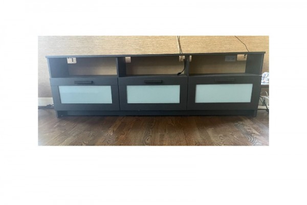 tvstand.jpg