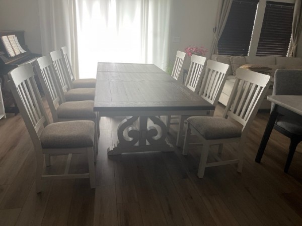 테이블 및 의자 세트.jpg