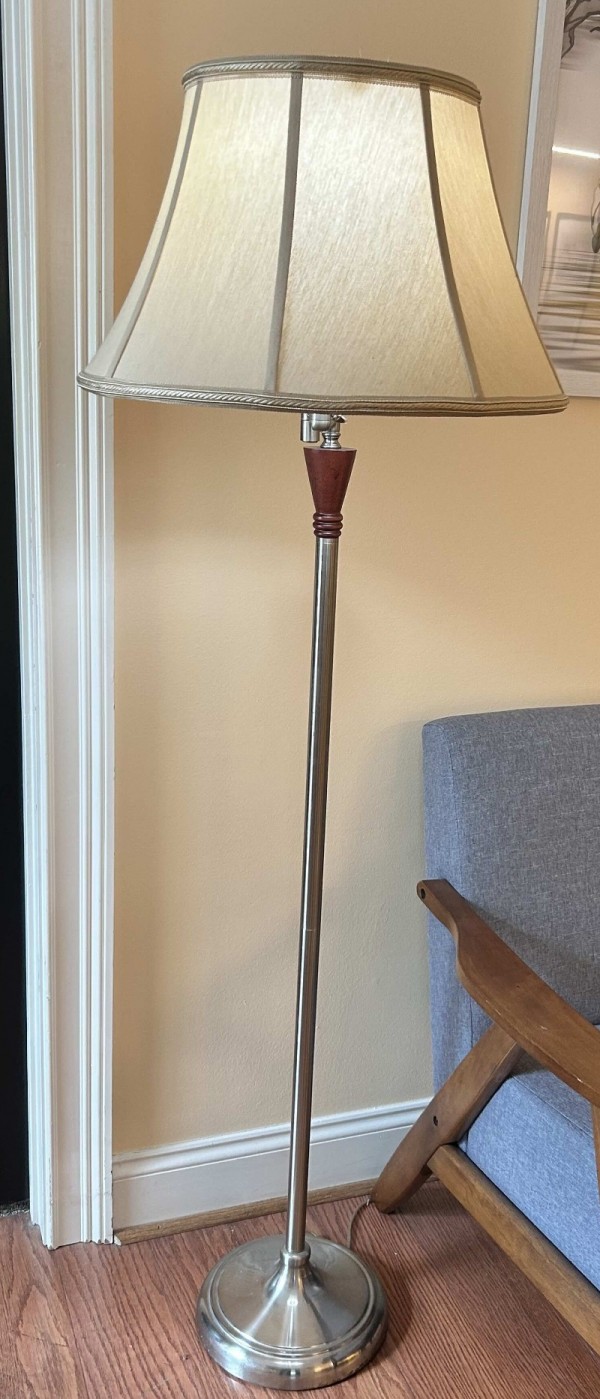 FloorLamp2.jpg