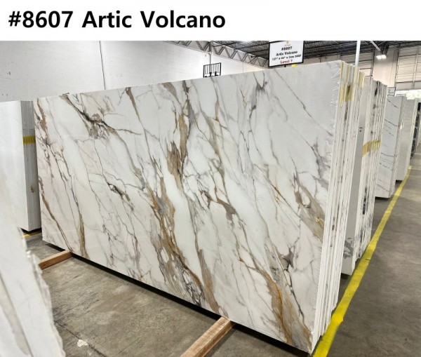 8607 Artic Volcano.jpg