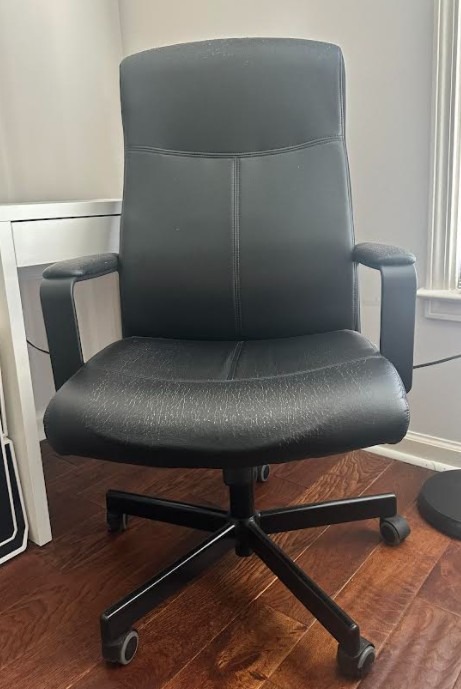chair1.jpg