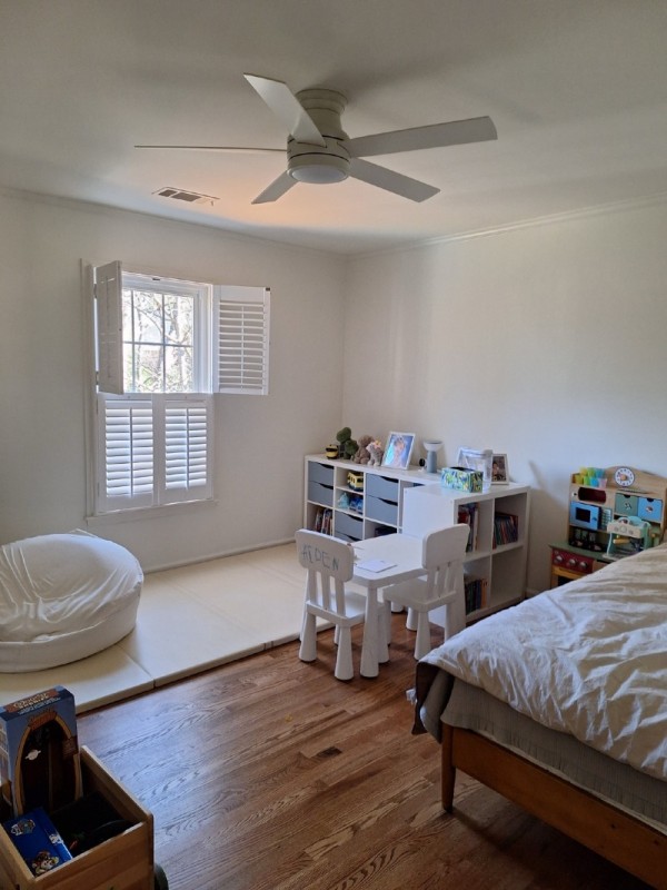 second room.jpg