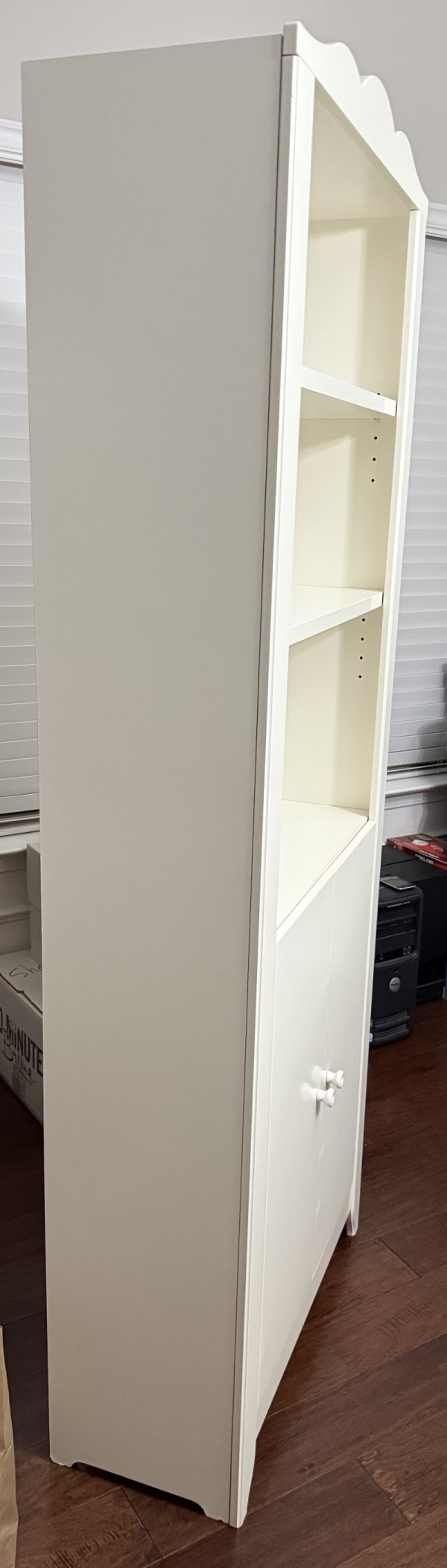 bookshelf3.JPG