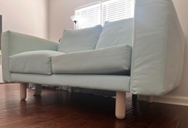 loveseat1.jpg